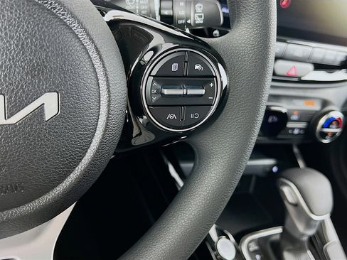 New 2025 Kia Soul S image 16