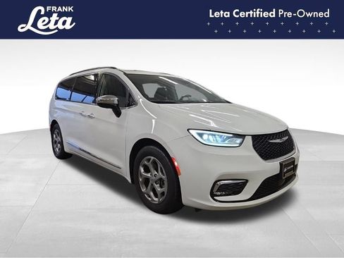 Used 2023 Chrysler Pacifica Limited FWD image 8