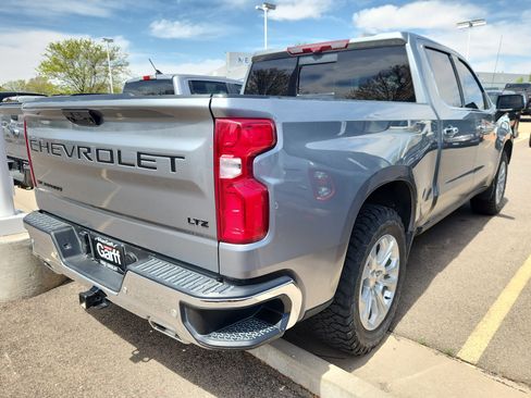 Used 2025 Chevrolet Silverado 1500 LTZ AWD/4WD image 4