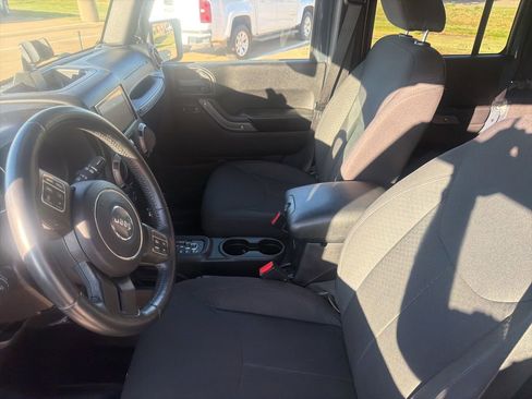 Used 2016 Jeep Wrangler Unlimited Sport w/ Quick Order Package 24S image 8