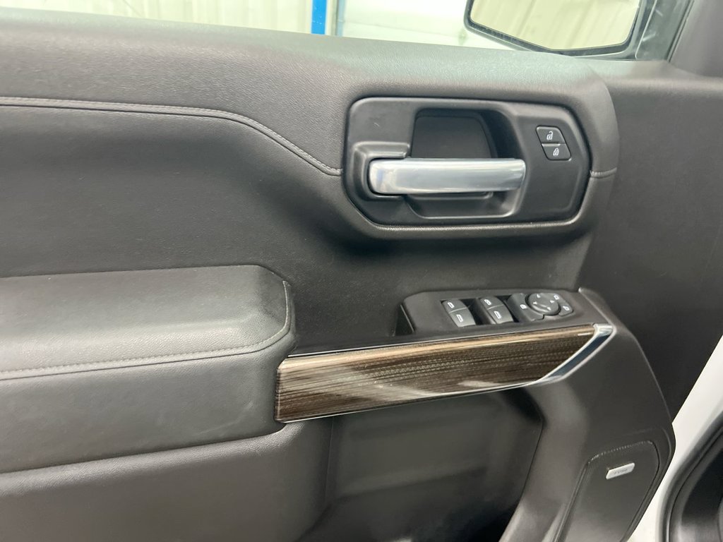 Used 2019 Chevrolet Silverado 1500 RST AWD/4WD image 21