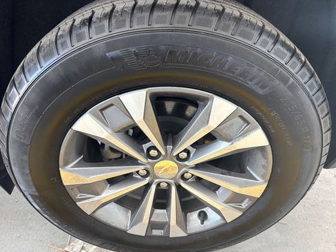 Used 2025 Chevrolet Equinox LT image 30