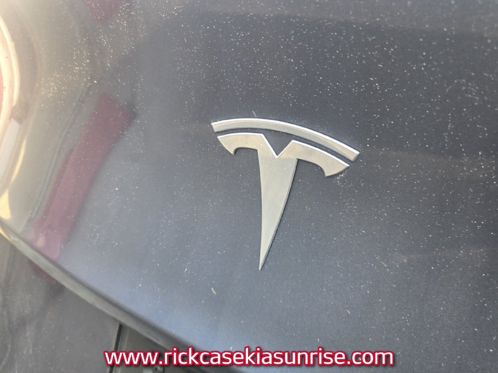 Used 2023 Tesla Model Y 2WD image 5