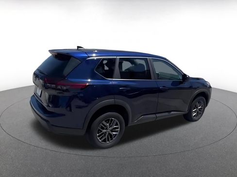 Used 2026 Nissan Rogue SV AWD/4WD image 15