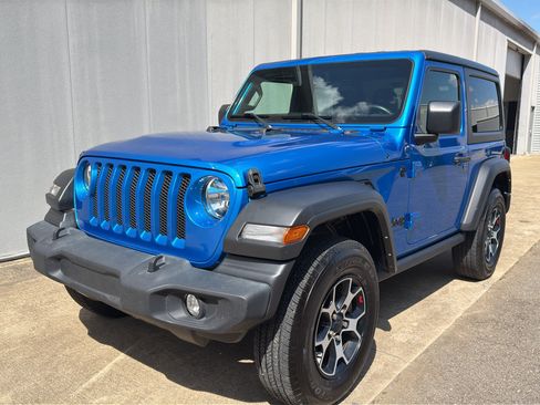 Used 2022 Jeep Wrangler Sport AWD/4WD image 7