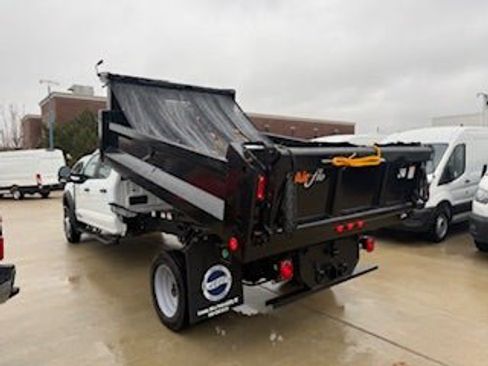 New 2026 Ford F450 XL image 2