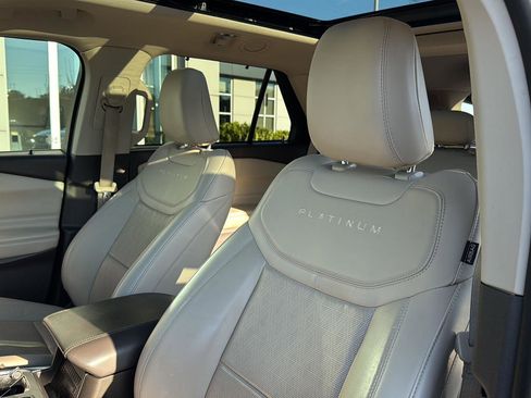 Used 2021 Ford Explorer Platinum w/ Equipment Group 601A image 26