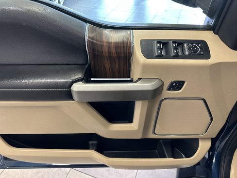 Used 2017 Ford F150 Lariat w/ Equipment Group 502A Luxury image 22