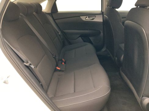 Used 2021 Kia Forte LXS FWD image 19