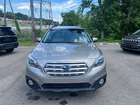 Used 2015 Subaru Outback 2.5i Premium AWD/4WD image 9
