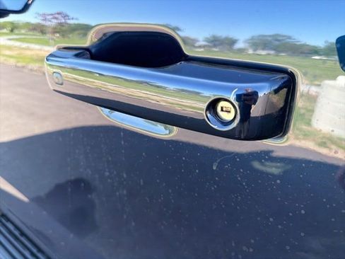 Used 2023 Ford F150 Lightning Platinum AWD/4WD image 27