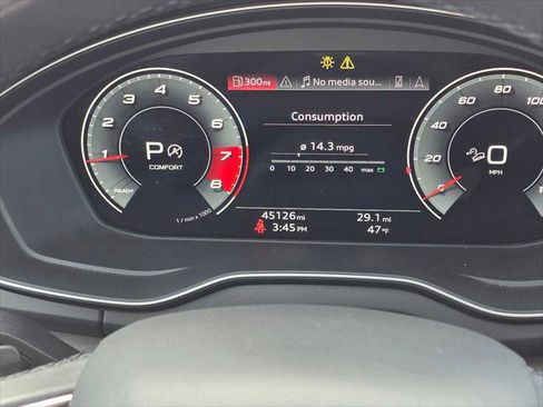 Used 2021 Audi Q5 2.0T Premium Plus w/ Premium Plus Package AWD/4WD image 25