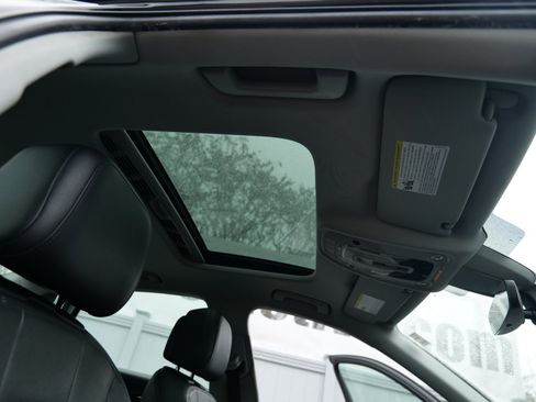 Used 2017 Audi A4 2.0T Premium w/ Convenience Package image 38