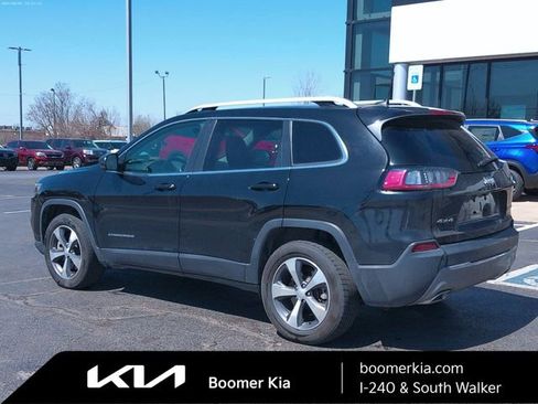 Used 2020 Jeep Cherokee Limited image 3