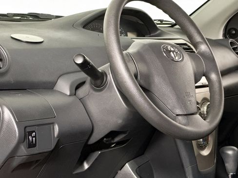 Used 2010 Toyota Yaris Sedan image 19