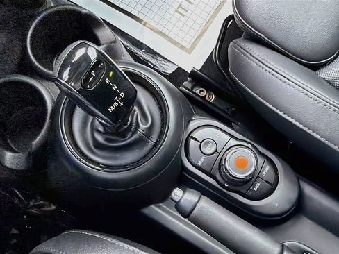 Used 2022 MINI Cooper S w/ Premium Package FWD image 27