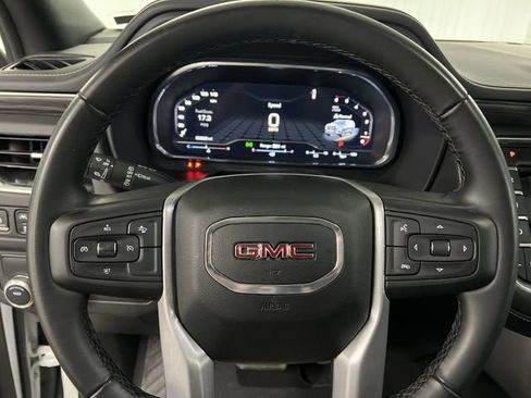 Certified 2023 GMC Yukon SLT RWD image 11