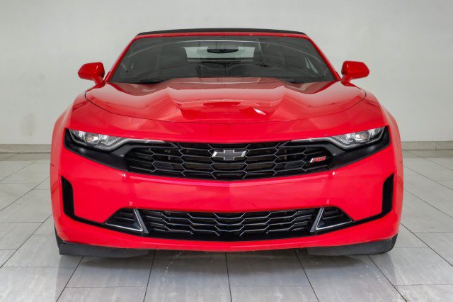 Used 2019 Chevrolet Camaro LT w/ RS Package RWD image 4
