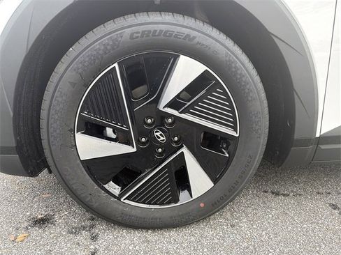 New 2026 Hyundai Ioniq 5 SE image 11