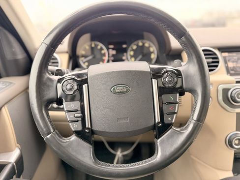 Used 2016 Land Rover LR4 HSE image 21