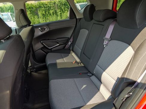 Used 2023 Kia Soul EX FWD image 28