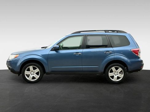 Used 2010 Subaru Forester 2.5X Premium w/ Premium Sound Pkg 1 AWD/4WD image 4