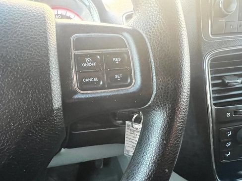 Used 2015 Dodge Grand Caravan SE w/ Quick Order Package 29E SE image 12