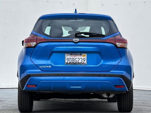 Used 2023 Nissan Kicks S image 5