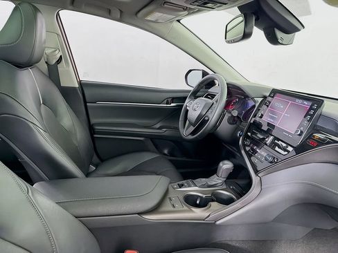 Used 2023 Toyota Camry XSE FWD image 40