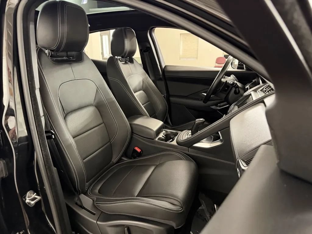 Used 2018 Jaguar E-PACE R-Dynamic S AWD/4WD image 45