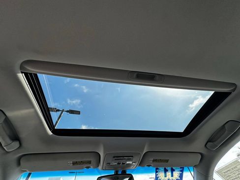 Used 2011 Lexus ES 350 FWD image 18