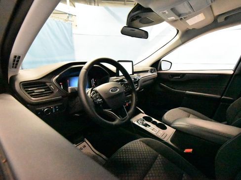 Used 2024 Ford Escape Active image 2