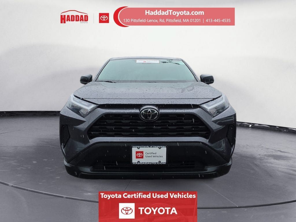 Certified 2024 Toyota RAV4 LE AWD/4WD image 9