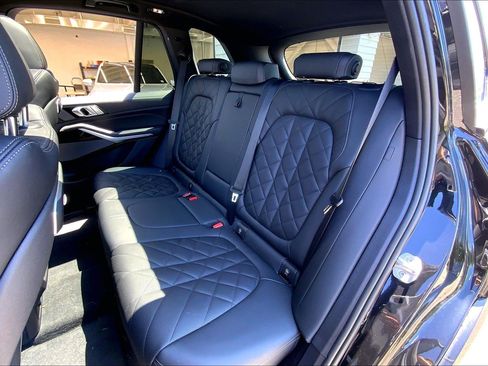 Used 2024 BMW X5 xDrive40i w/ M Sport Package AWD/4WD image 22