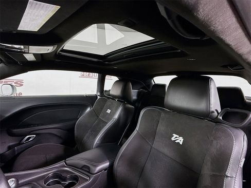 Used 2020 Dodge Challenger R/T w/ T/A Package image 11