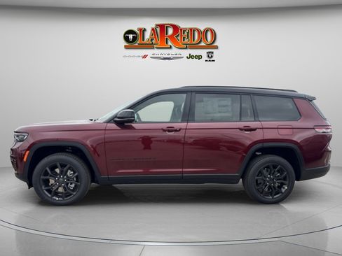 New 2025 Jeep Grand Cherokee L Limited image 4
