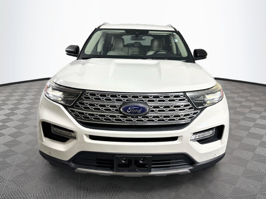 Used 2020 Ford Explorer Limited RWD image 2