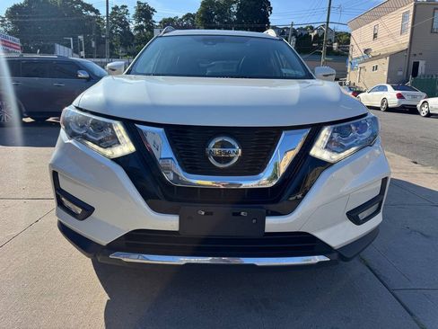 Used 2018 Nissan Rogue SL w/ Premium Package AWD/4WD image 2