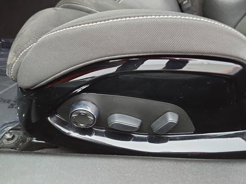 Used 2020 Chevrolet Corvette Stingray Preferred Cpe w/ 2LT Preferred Equipment Group RWD image 25