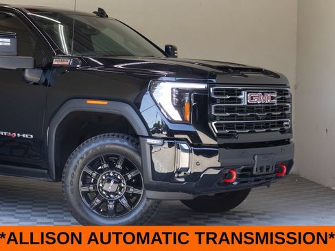 Used 2024 GMC Sierra 2500 AT4 w/ AT4 Premium Plus Package AWD/4WD image 3
