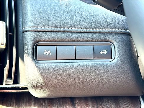 New 2026 Nissan Armada SL w/ Captain's Chari Seat Package AWD/4WD image 26