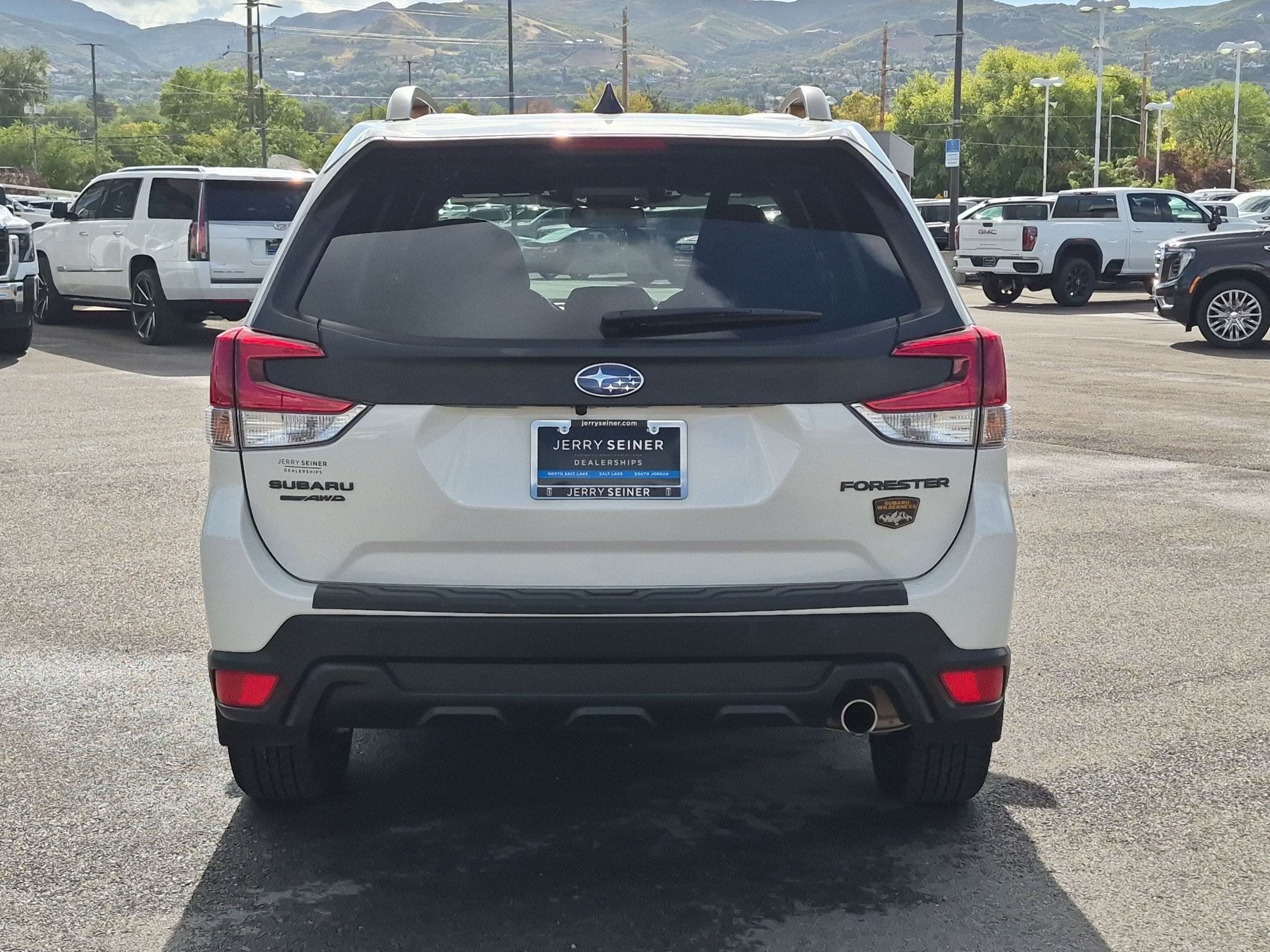 Used 2024 Subaru Forester Wilderness AWD/4WD image 5