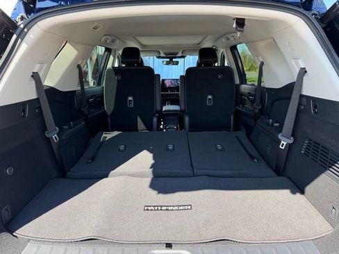 New 2026 Nissan Pathfinder SL w/ SL Premium Package image 41