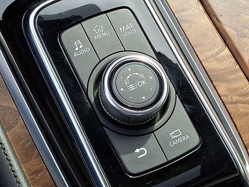 Used 2023 Nissan Armada SL image 29