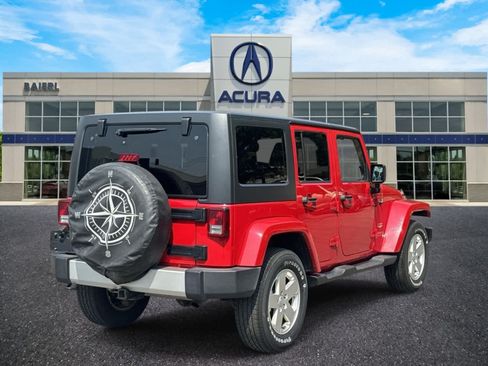 Used 2012 Jeep Wrangler Unlimited Sahara w/ Connectivity Group AWD/4WD image 5