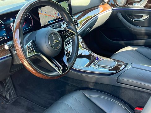 Used 2021 Mercedes-Benz E 450 4MATIC Sedan image 4
