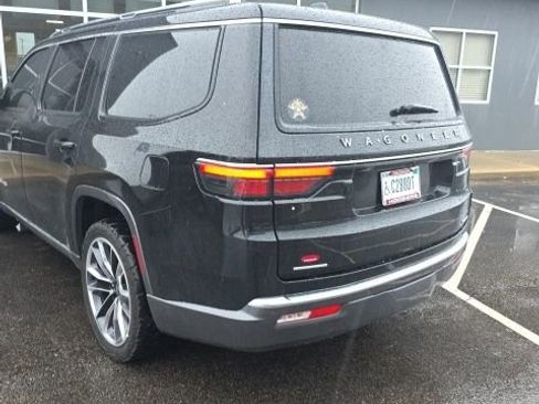 Used 2022 Jeep Wagoneer Series III w/ Premium Group I image 8