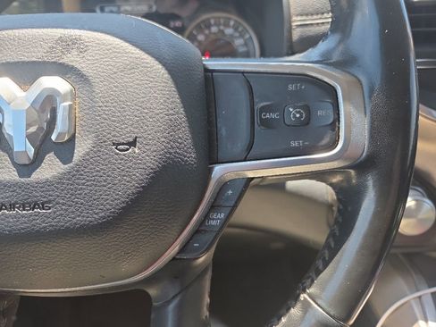 Used 2020 RAM 1500 Laramie AWD/4WD image 15