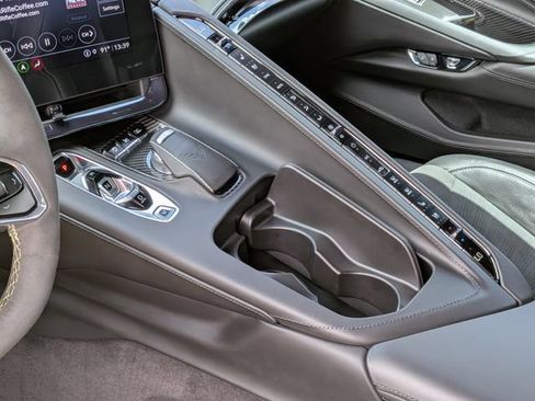 Used 2023 Chevrolet Corvette Stingray Premium Cpe w/ Z51 Performance Package RWD image 23