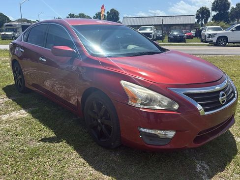 Used 2015 Nissan Altima 2.5 S w/ Power Driver Seat Package FWD image 3